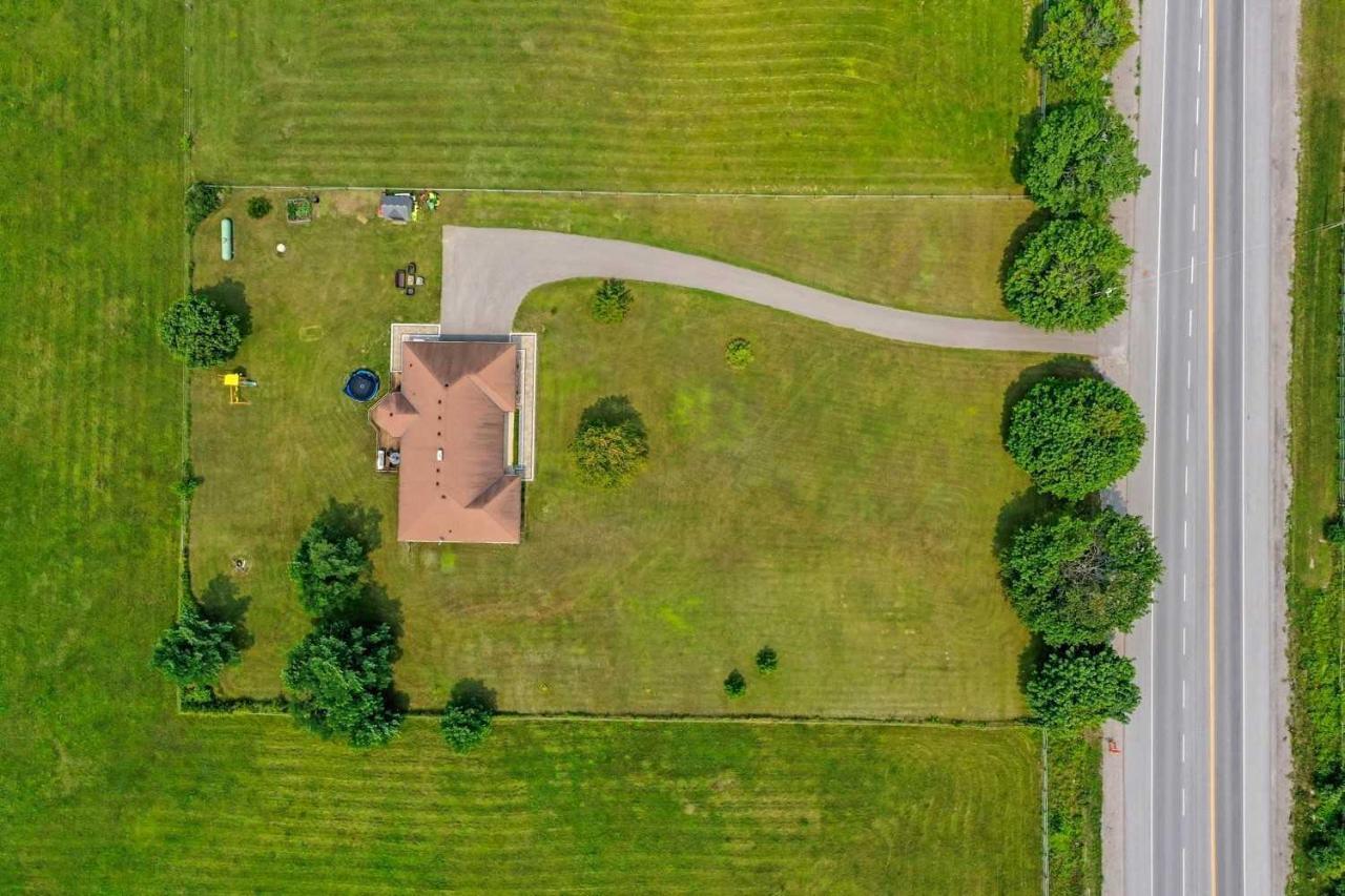 Bowmanville Event Place エクステリア 写真