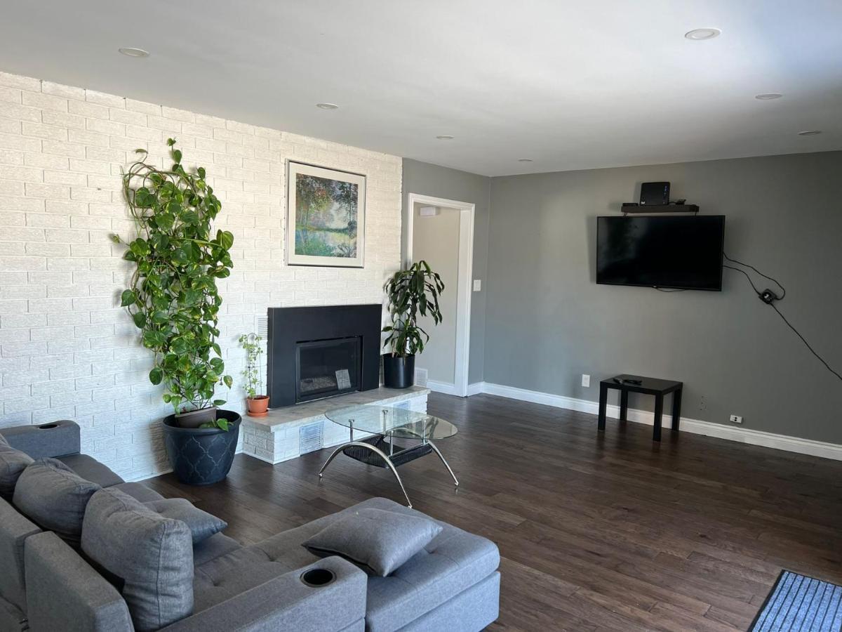 Bowmanville Event Place エクステリア 写真