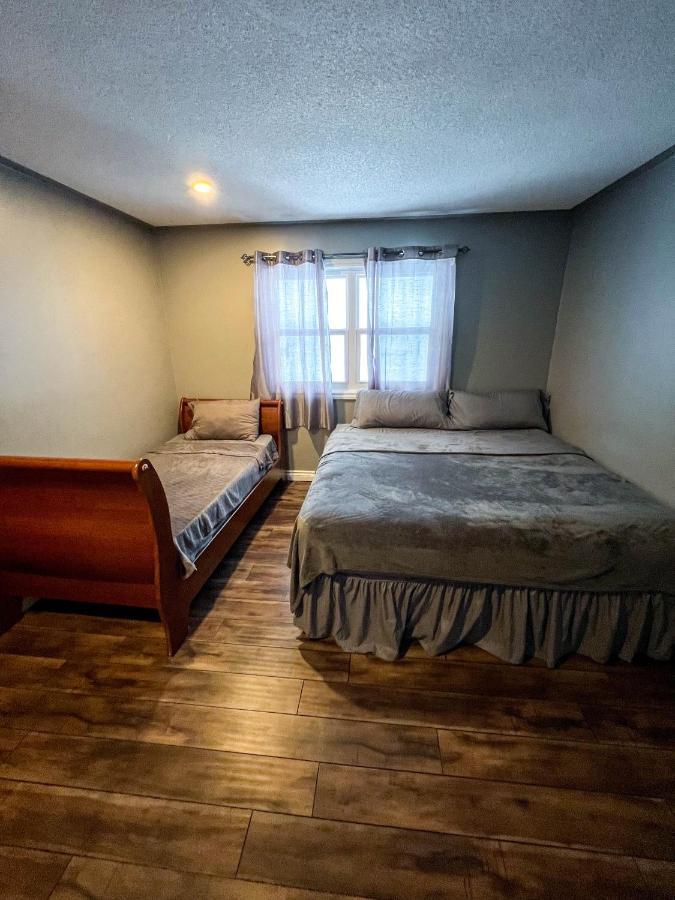 Bowmanville Event Place エクステリア 写真