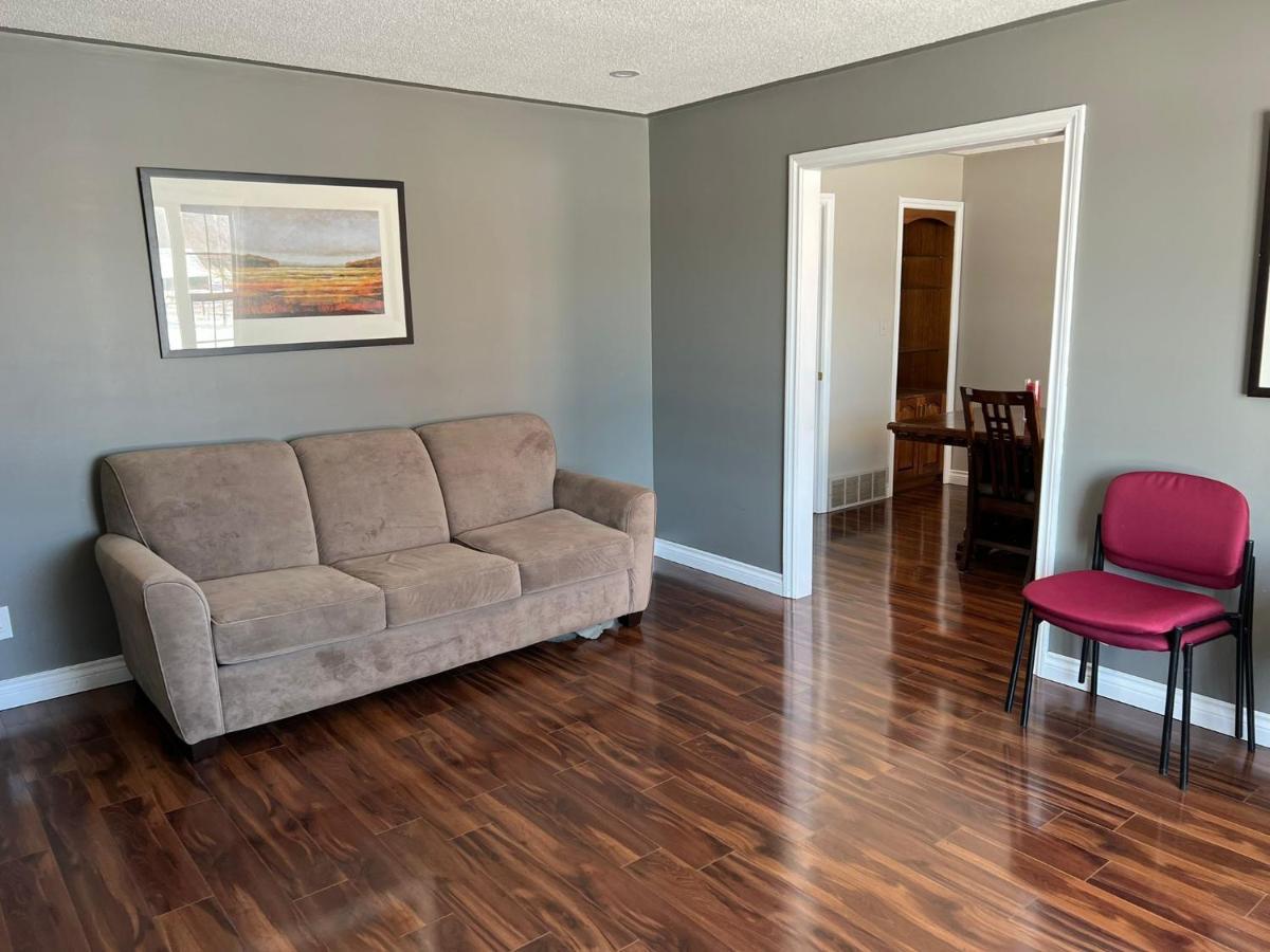 Bowmanville Event Place エクステリア 写真